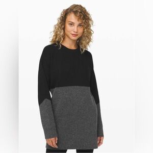 Lululemon Restful Intention Black Sweater Women’s Size Medium Dark Grey